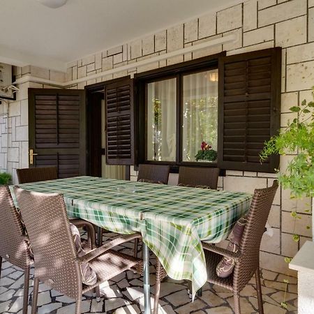 Apartments Perka Near Beach PUY 외부 사진